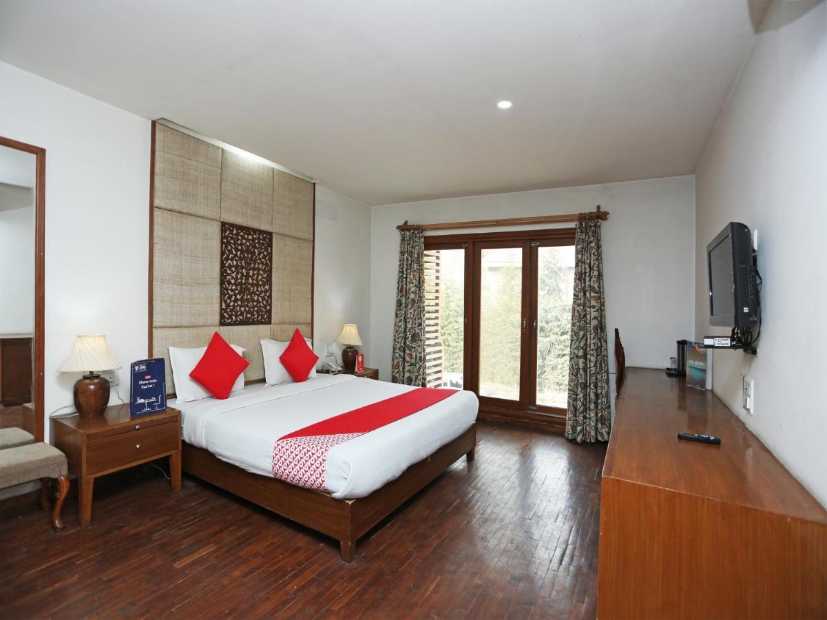 Oyo 27008 Paradise Gateway Hotel Srīnagar Esterno foto